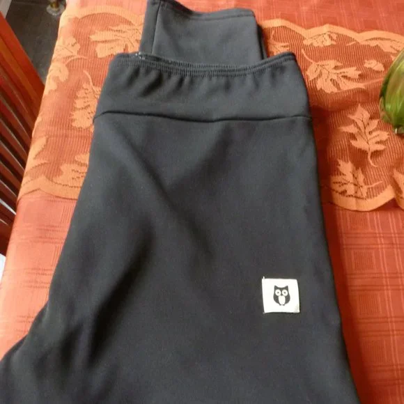 NEW black fleece lined thermal leggings Plus (3x-5x) - Picture 5 of 6